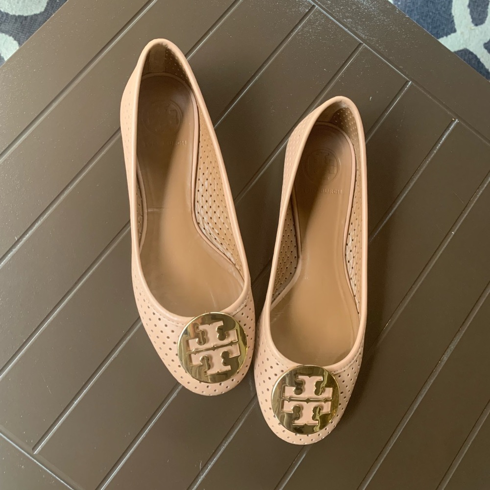 Tory Burch flats. Size 7.  Color is mauve, gold hardware